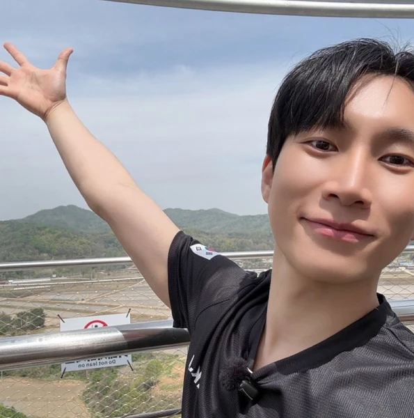 Top Photo Full of Seo Eunkwang (BTOB) Love