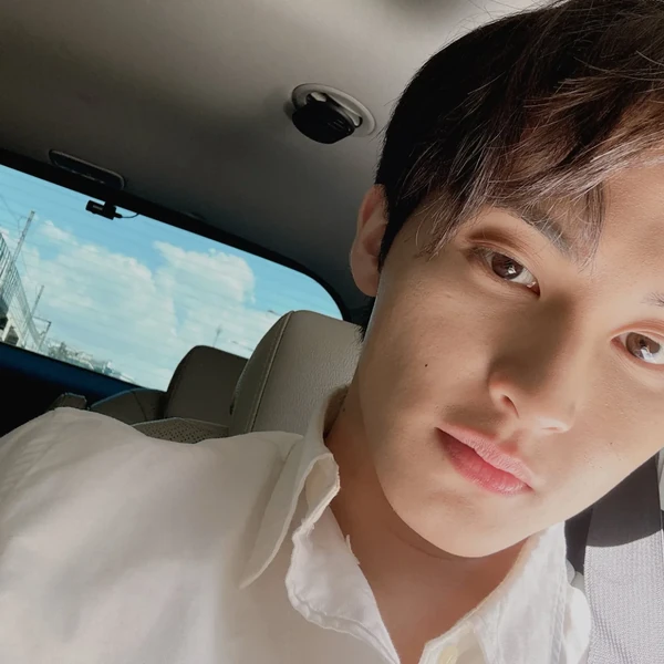 Top Photo Full of Mark Love