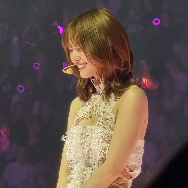 今日最受喜愛的Momo (TWICE)