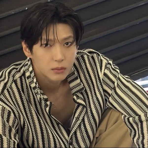 今日最受喜愛的LEO (VIXX)