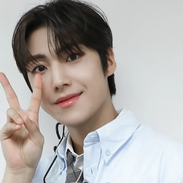 Today's Most Loved Lee Eunsang (YOUNITE)