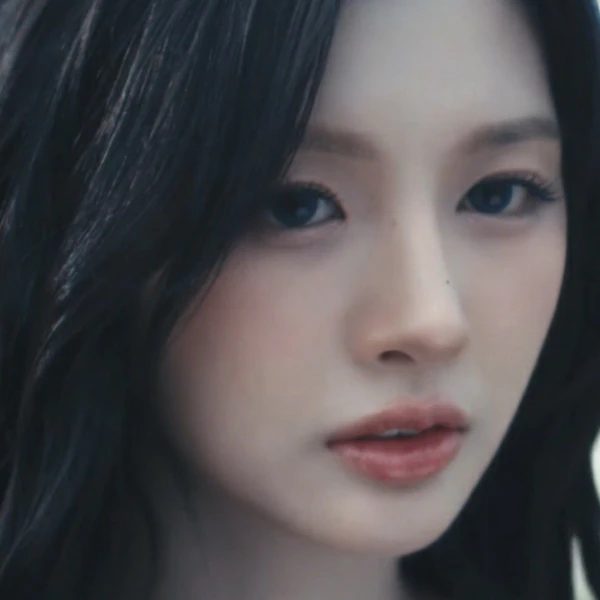 Today's Most Loved Sullyoon (NMIXX)
