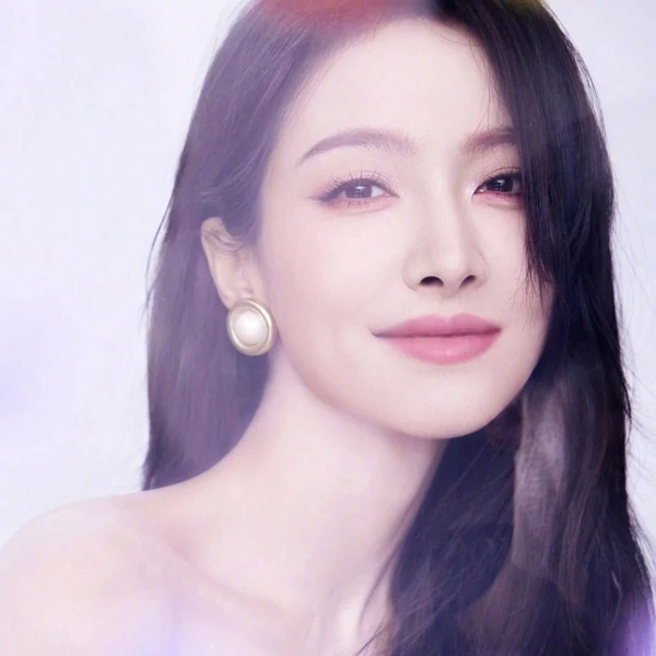 Shining profile picture of Victoria (f (x)) on today's Choeaedol