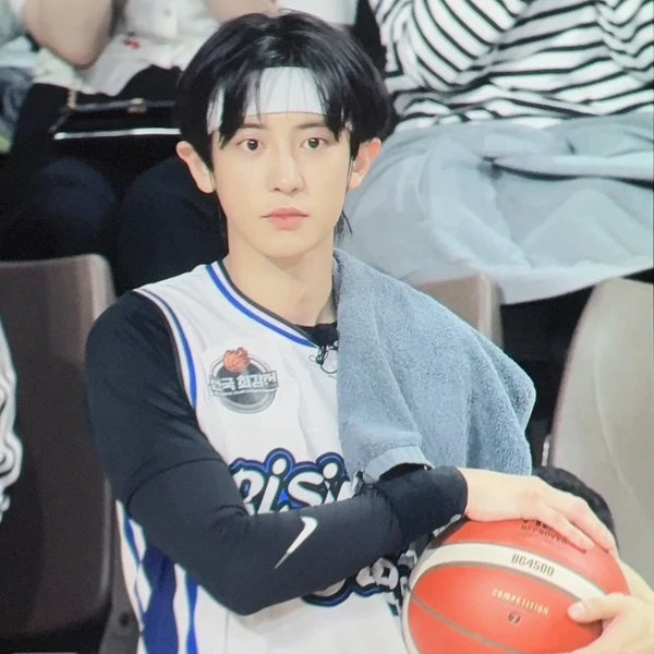 Today's Most Loved Chanyeol (EXO)
