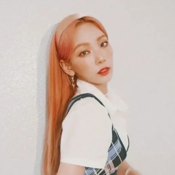 Today's Most Loved Taeyeon (Girls' Generation)