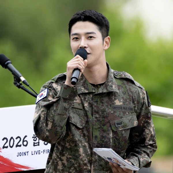 오늘 가장 사랑받은 로운의 모습