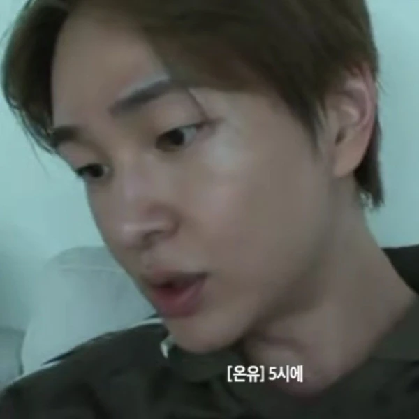 Top Photo Full of Onew (SHINee) Love