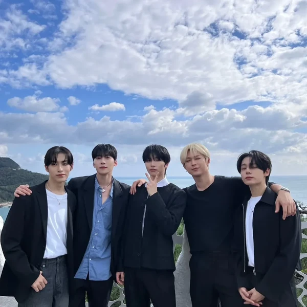 Today's Most Loved Seoho (ONEUS)
