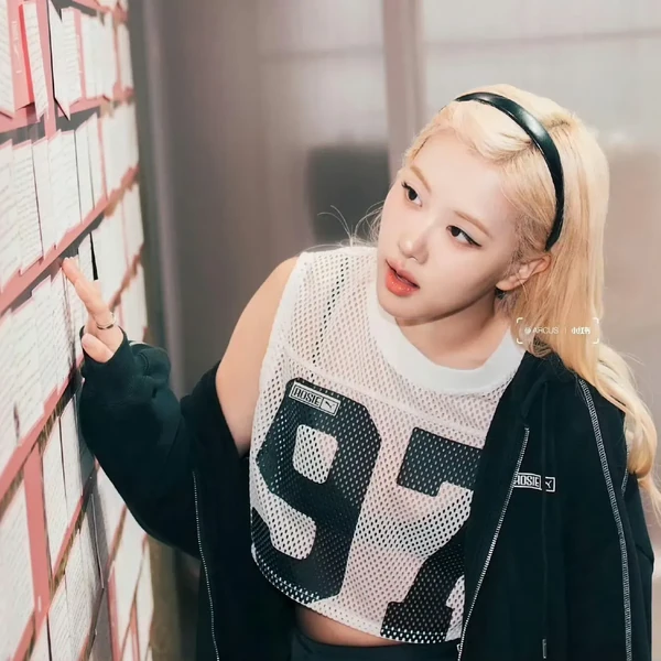 로제 (BLACKPINK) 팬심 가득한 인기 사진