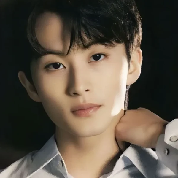 Top Photo Full of Mark Love