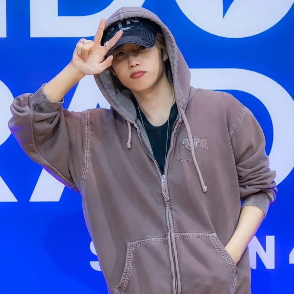 Today's Most Loved Sunwoo (THE BOYZ)