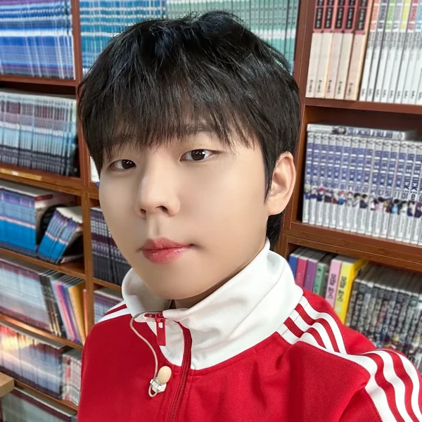 Today's Most Loved Jung Seunghwan
