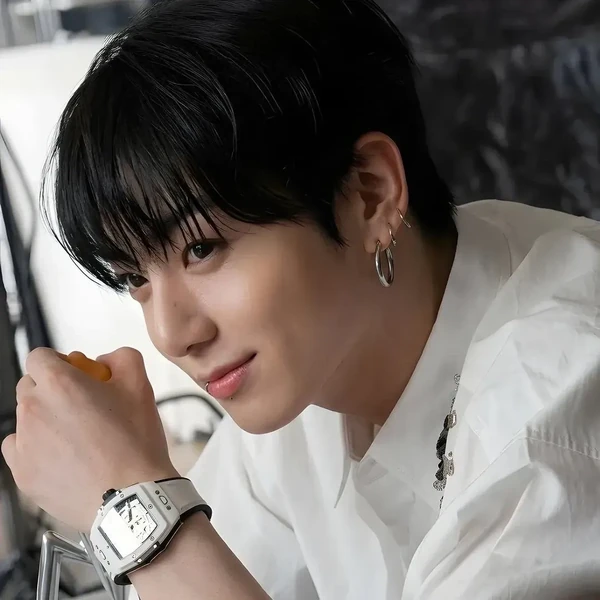 Foto Populer Penuh Cinta untuk Jungkook (BTS)