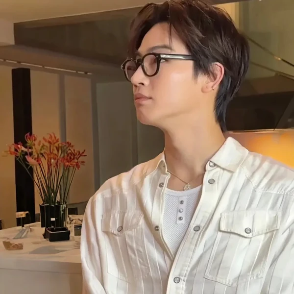 Today's Most Loved JAY B (GOT7)