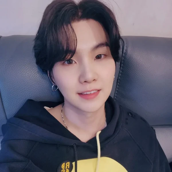 Foto Populer Penuh Cinta untuk SUGA (BTS)