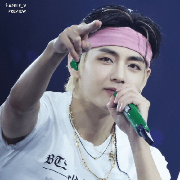 Foto Populer Penuh Cinta untuk V (BTS)