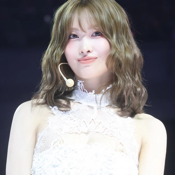 Penampilan Momo (TWICE) yang Paling Dicintai Hari Ini