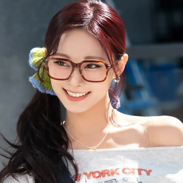 쯔위 (TWICE) 팬심 가득한 인기 사진