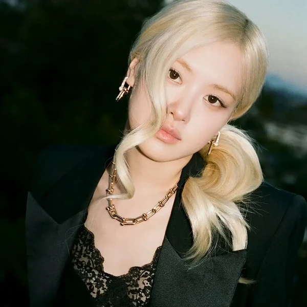 로제 (BLACKPINK) 팬심 가득한 인기 사진
