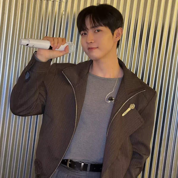 No.1 banner post of Kim Jaehwan created by fans