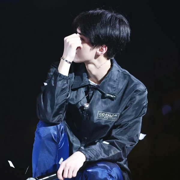 세훈 (EXO) 팬심 가득한 인기 사진