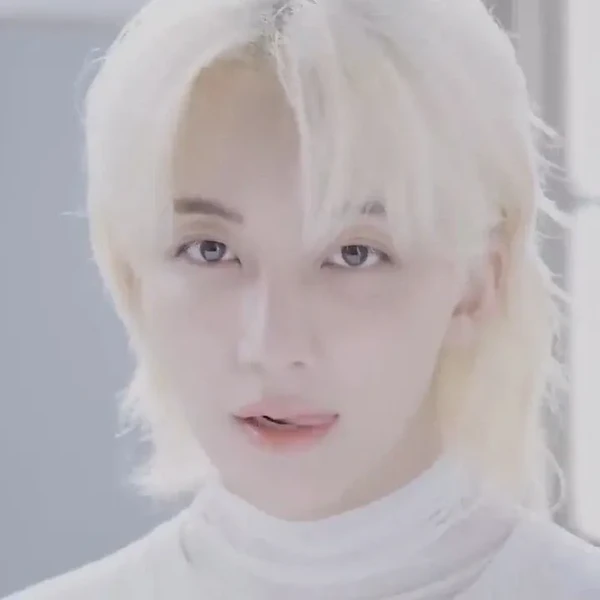 Today's Most Loved Jeonghan (SEVENTEEN)