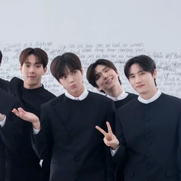 Foto Populer Penuh Cinta untuk MONSTA X