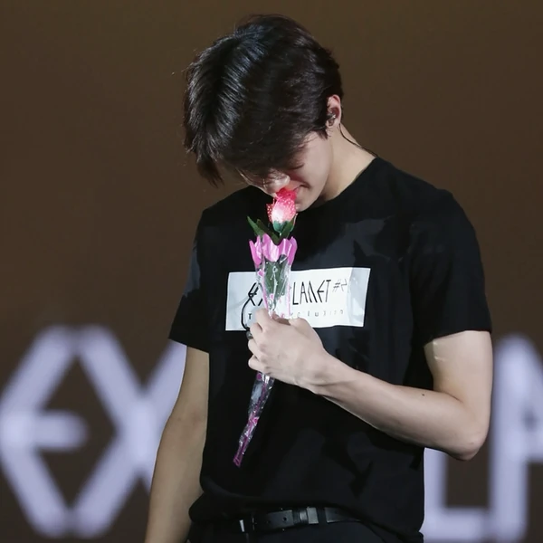 오늘 가장 사랑받은 세훈 (EXO)의 모습