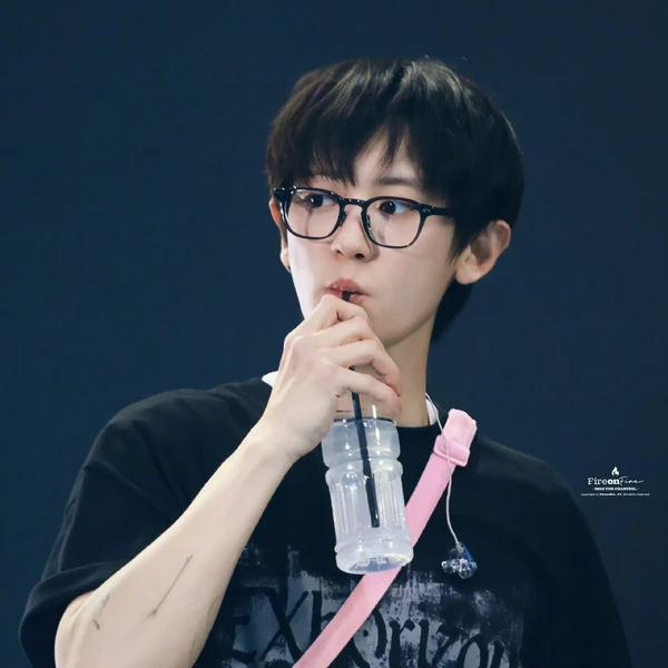 찬열 (EXO) 팬심 가득한 인기 사진