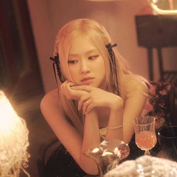 로제 (BLACKPINK) 팬심 가득한 인기 사진