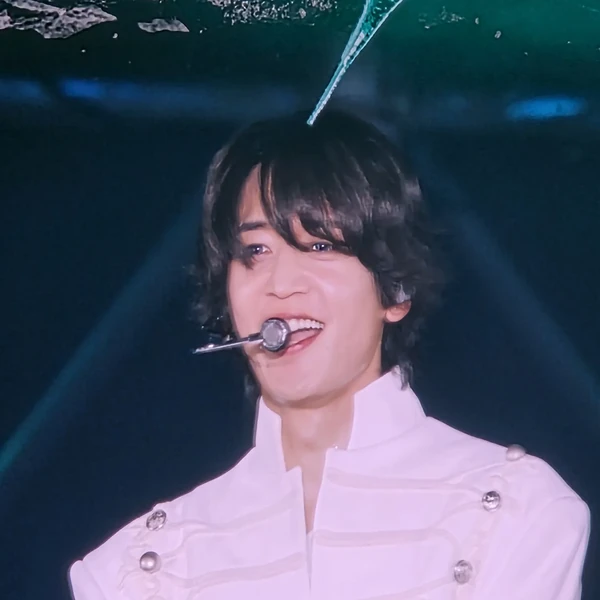 오늘 가장 사랑받은 민호 (샤이니)의 모습