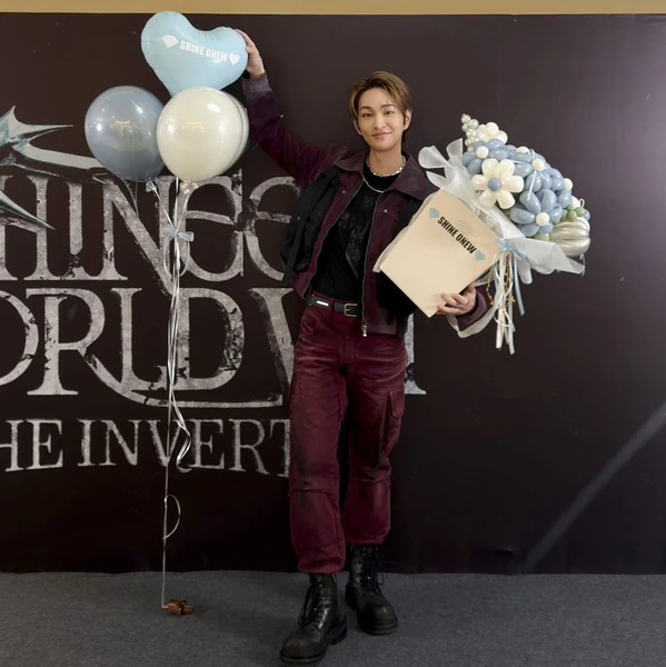 充滿粉絲愛意的溫流 (SHINee)人氣照片