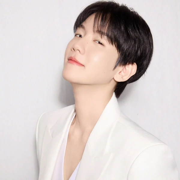 今日最受喜愛的伯賢 (EXO)