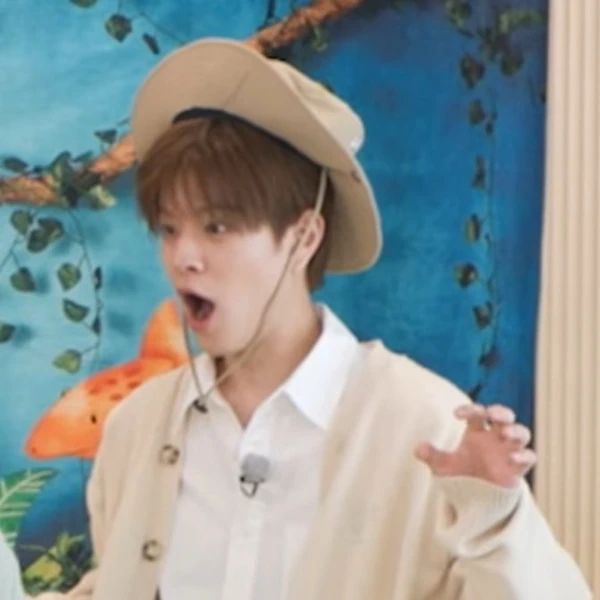 Today's Most Loved Seungmin (Stray Kids)