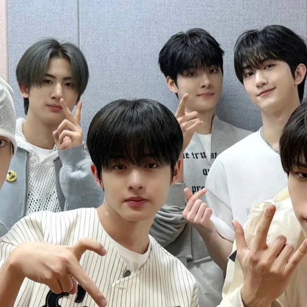 Fans' Pick: Best Moment of YOUNITE