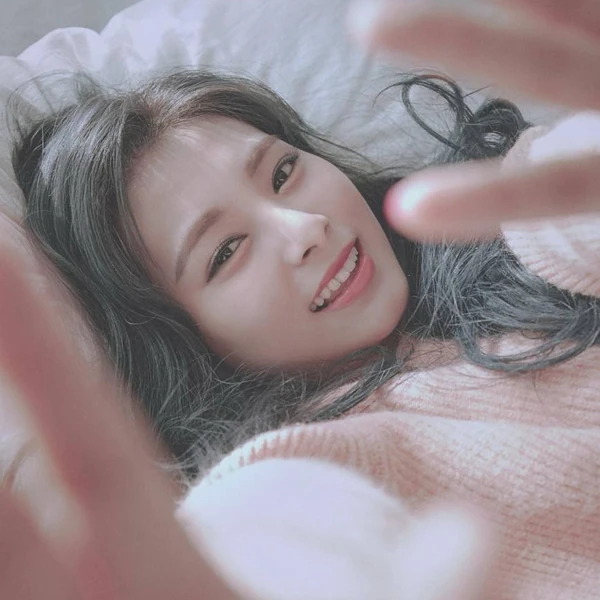 쯔위 (TWICE) 팬심 가득한 인기 사진