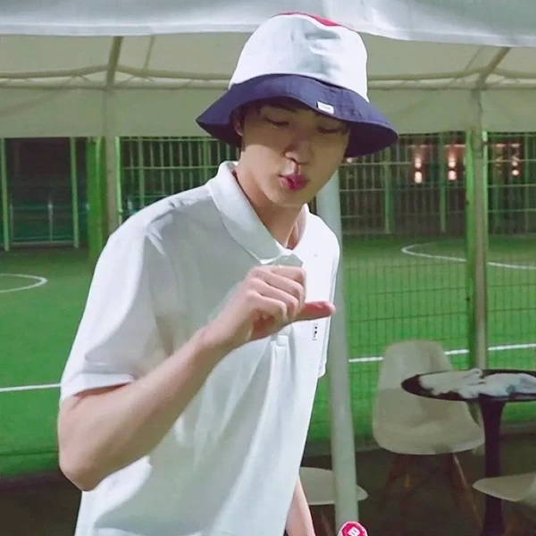 Momen Terbaik Jin (BTS) Pilihan Penggemar