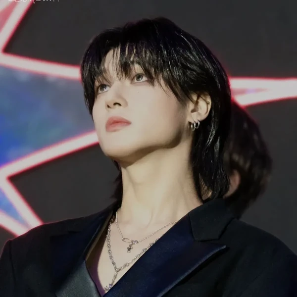 今天最受喜爱的友榮 (ATEEZ)