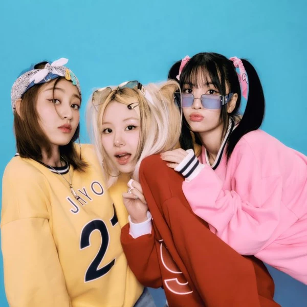 TWICE Momo Fandom Community │ No.1 KPOP App CHOEAEDOL