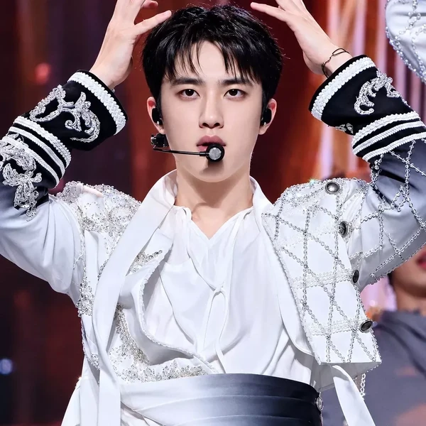 디오 (EXO) 팬심 가득한 인기 사진