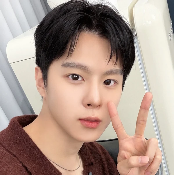 오늘 가장 사랑받은 김우석의 모습