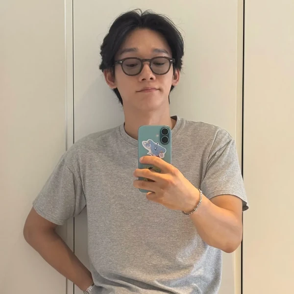 充满粉丝爱意的EXO人气照片