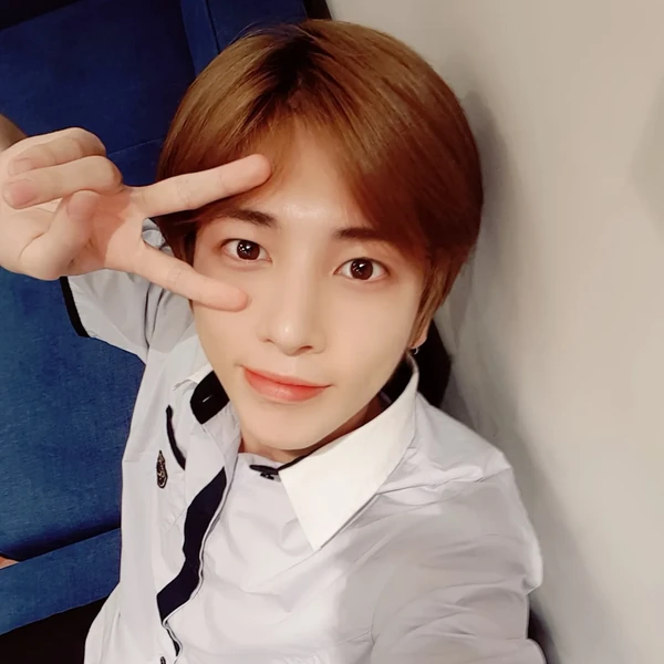 태현 (투모로우바이투게더) 팬심 가득한 인기 사진