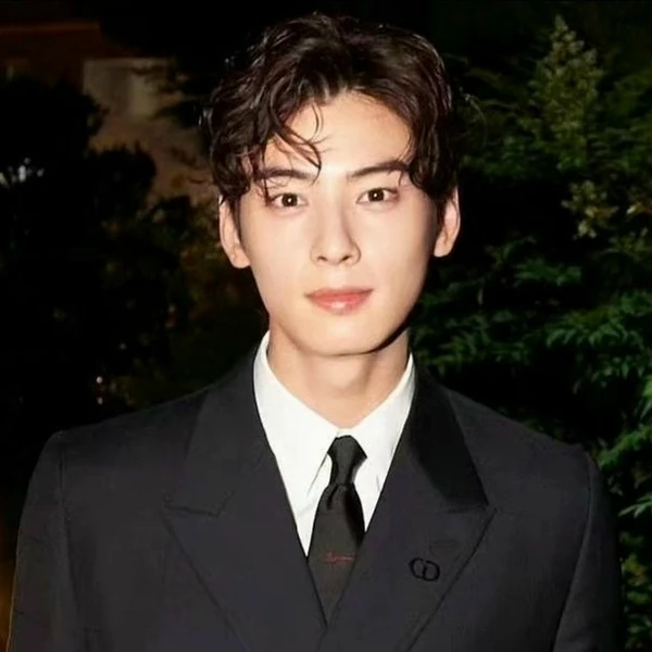 Today's Most Loved Eunwoo (ASTRO)