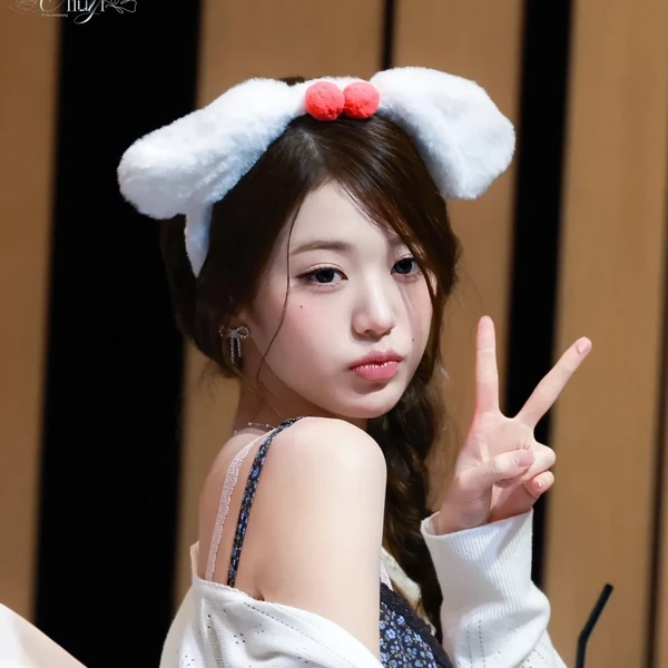 Today's Most Loved Jang Wonyoung (IVE)