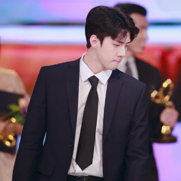 오늘 가장 사랑받은 세훈 (EXO)의 모습