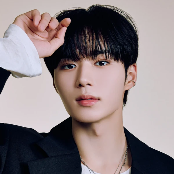 Momen Terbaik Kim Junseo (ALPHA DRIVE ONE) Pilihan Penggemar