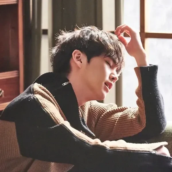 Today's Most Loved Shinwon (PENTAGON)