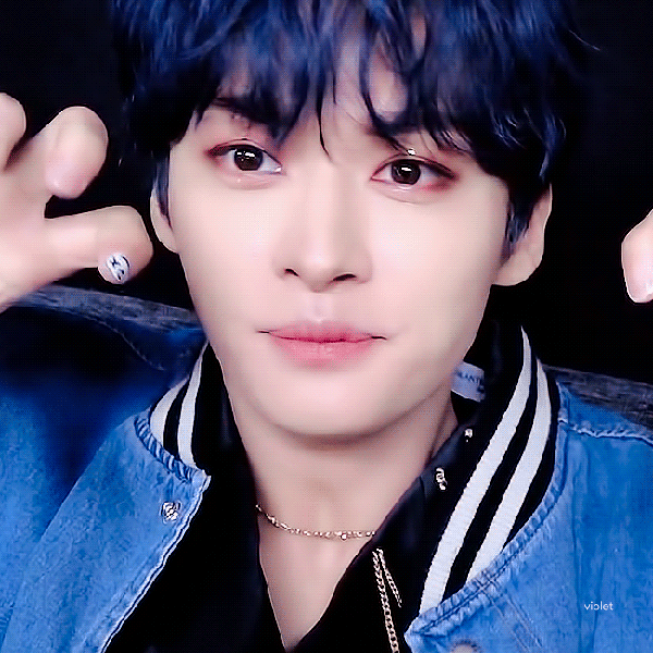 Top Photo Full of Lee Know (Stray Kids) Love
