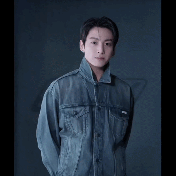 Foto Populer Penuh Cinta untuk Jungkook (BTS)